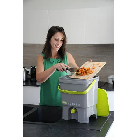 Composteur De Cuisine Bokashi - HOZELOCK 4193 0000 - Garantie 2 Ans - Gris 4 Composteur De Cuisine Bokashi - HOZELOCK 4193 0000 - Garantie 2 Ans - Gris – Image 4